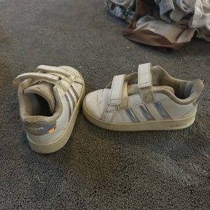 Kids shoes